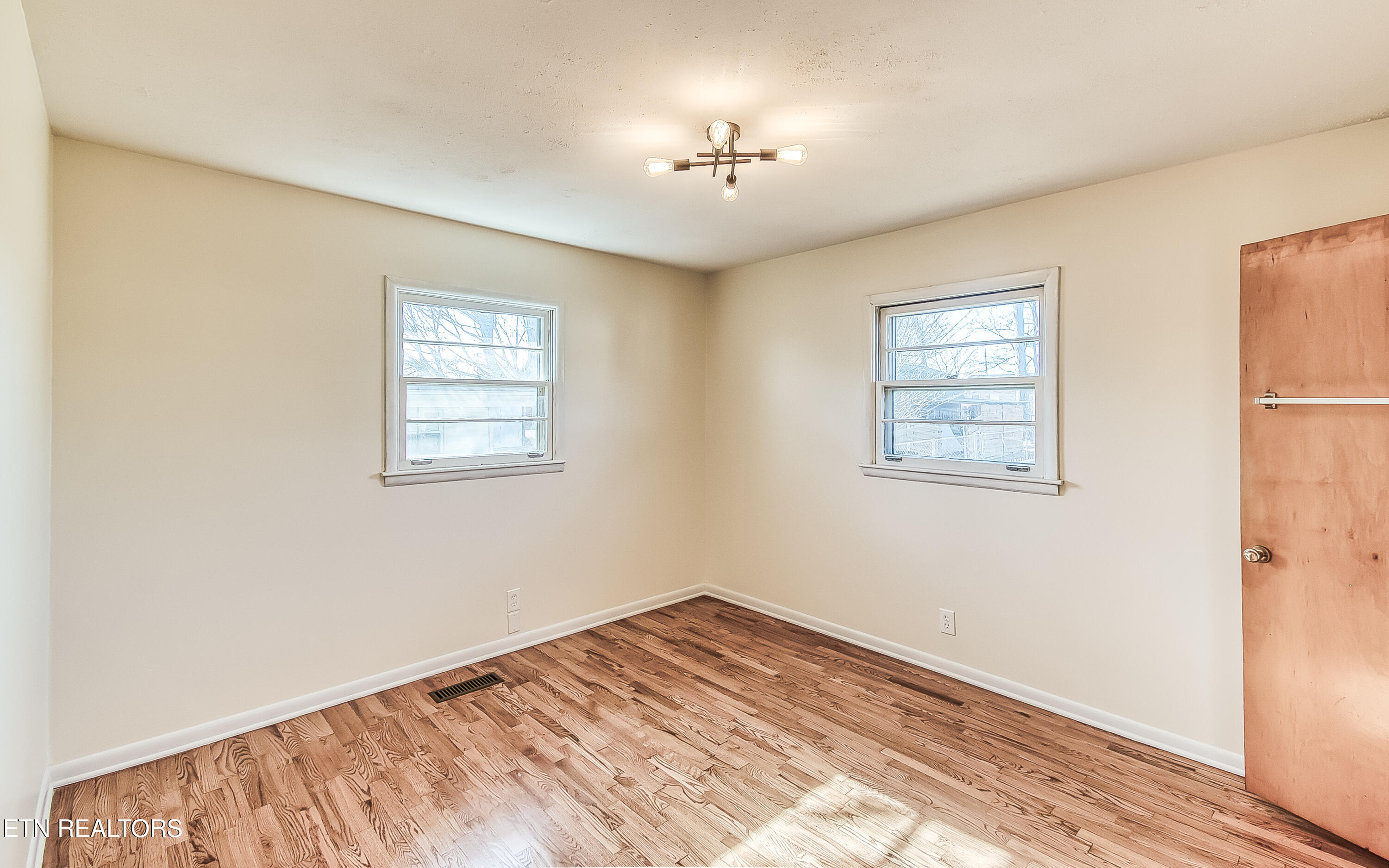 8029 Sharp Road Powell, TN 37849 - Photo 10 of 22 8029 Sharp Rd, Powell, TN