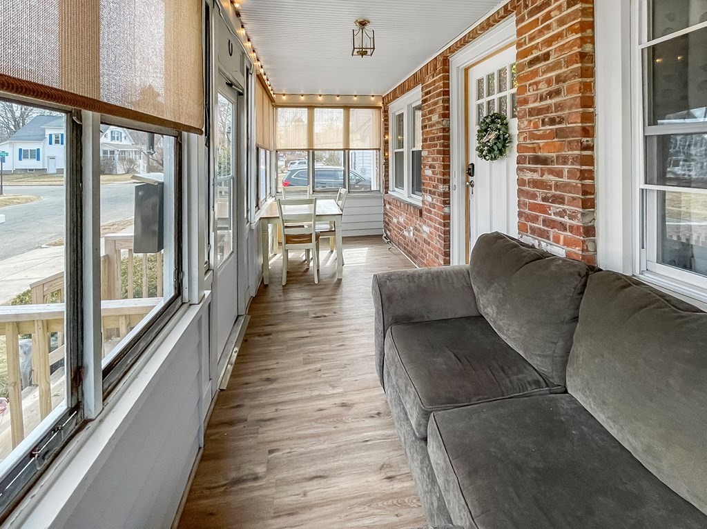 48 Audubon Street Springfield, MA 01108 - Photo 5 of 40
