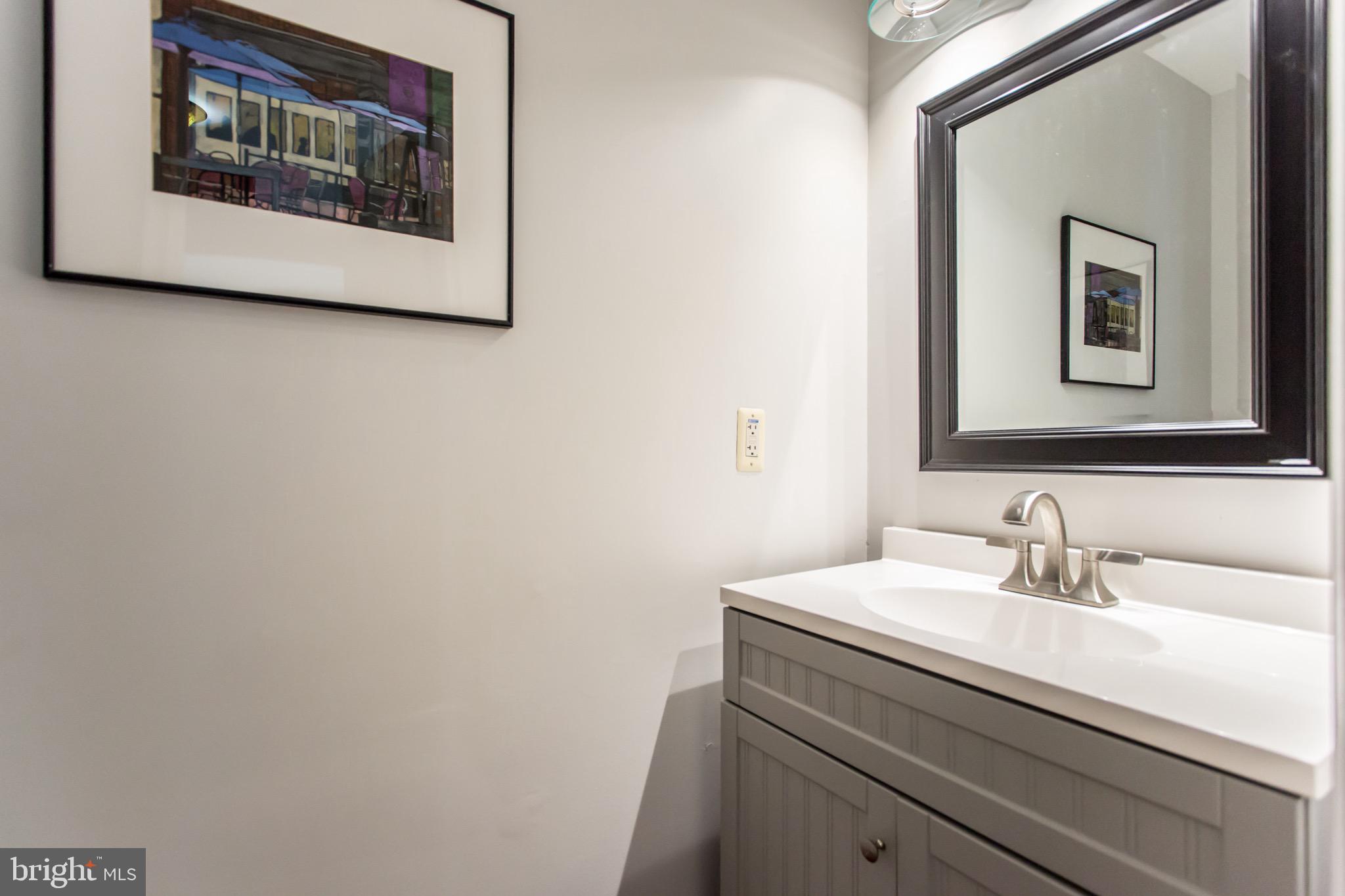 12559 Rock Ridge Road Herndon, VA 20170 - Photo 14 of 37 Gallery Image 14