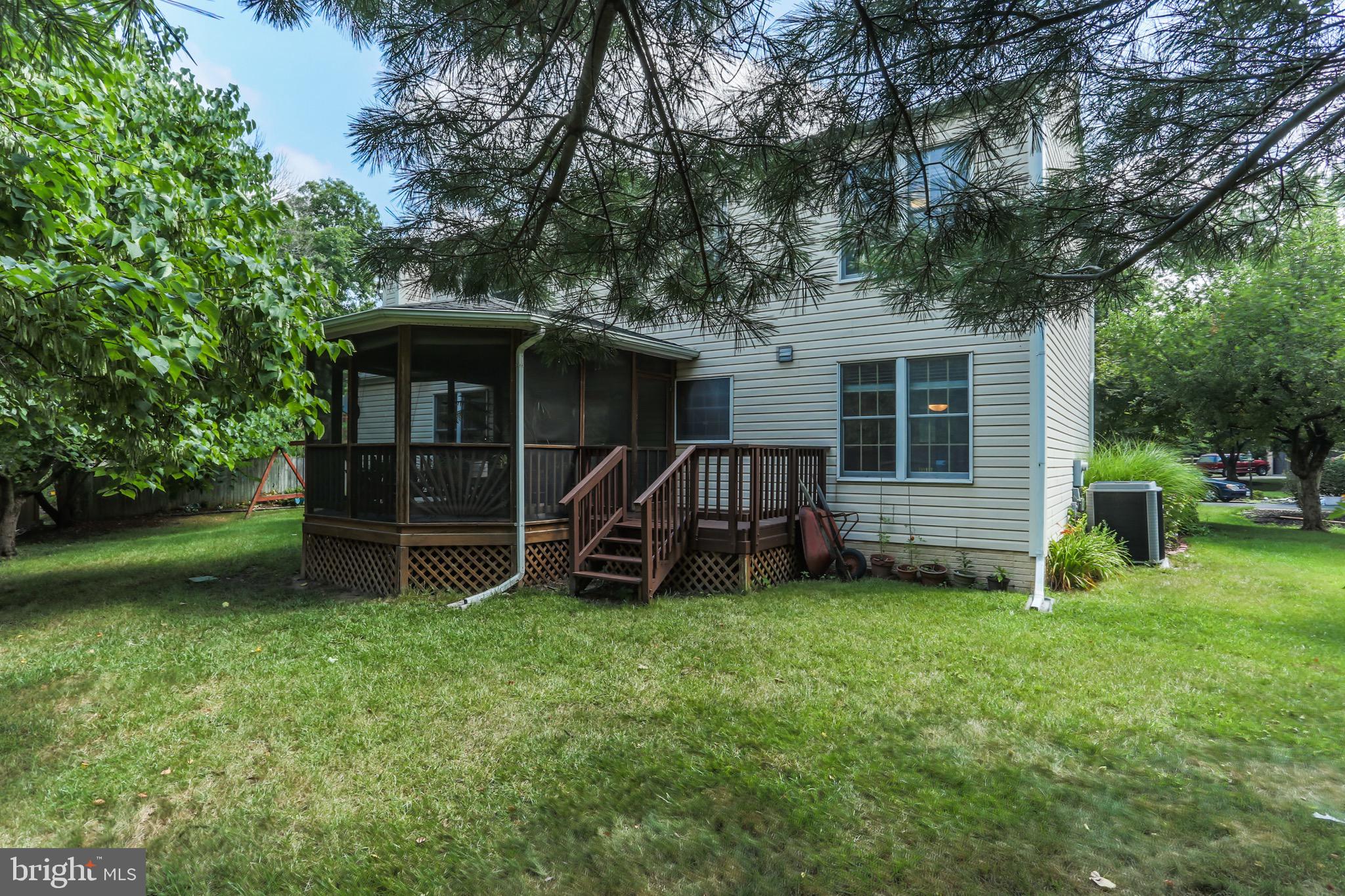 12559 Rock Ridge Road Herndon, VA 20170 - Photo 29 of 37 Gallery Image 29