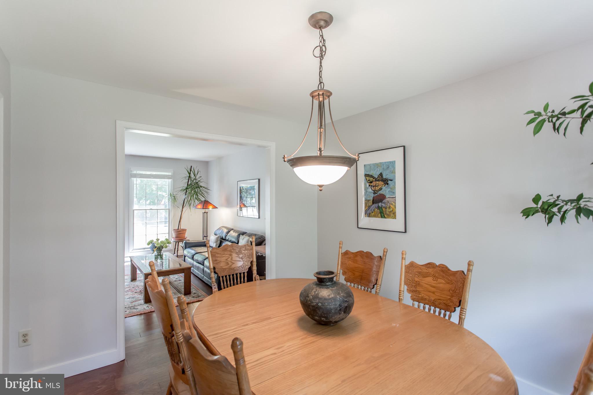 12559 Rock Ridge Road Herndon, VA 20170 - Photo 7 of 37 Gallery Image 7