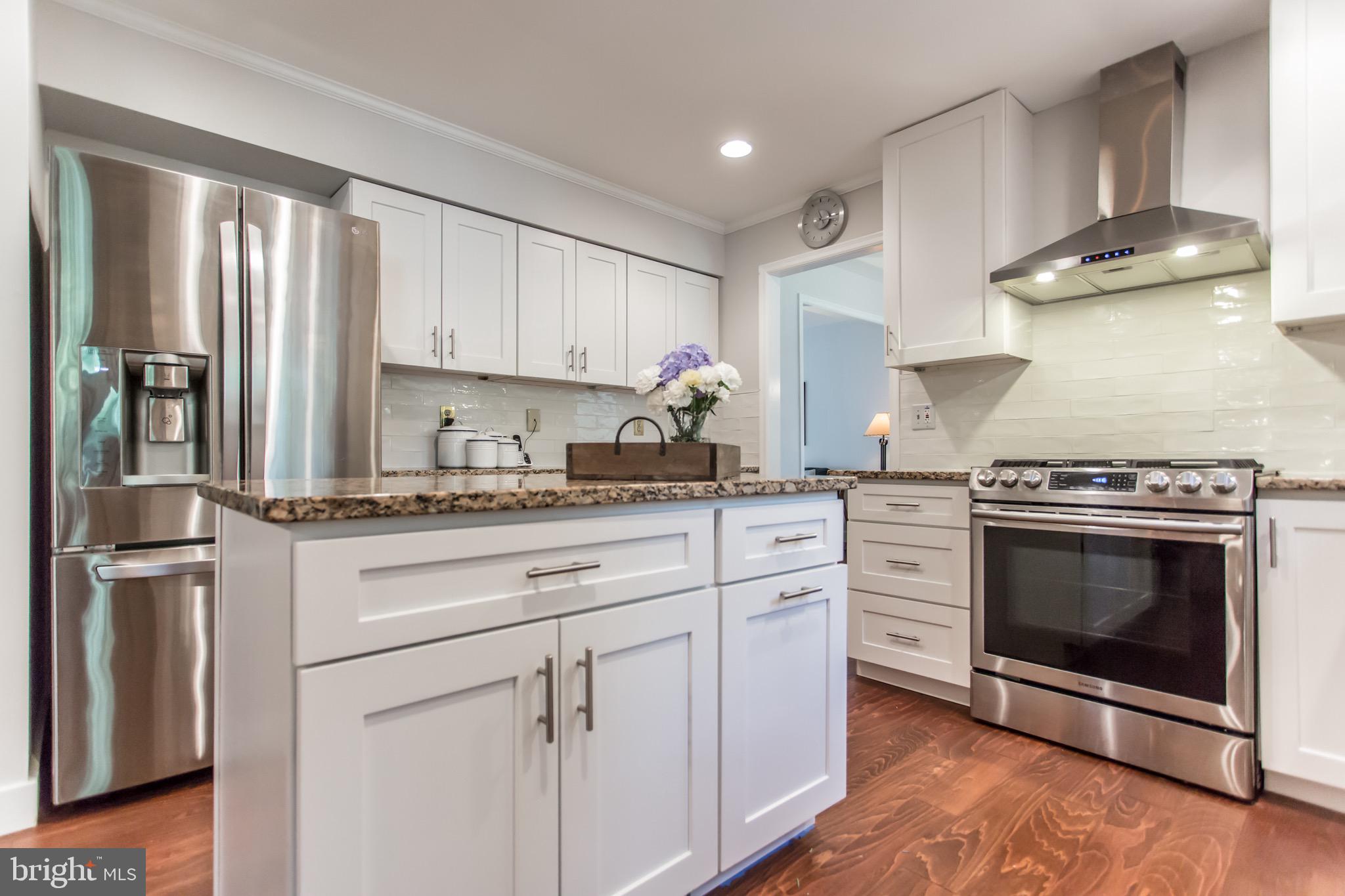 12559 Rock Ridge Road Herndon, VA 20170 - Photo 10 of 37 Gallery Image 10