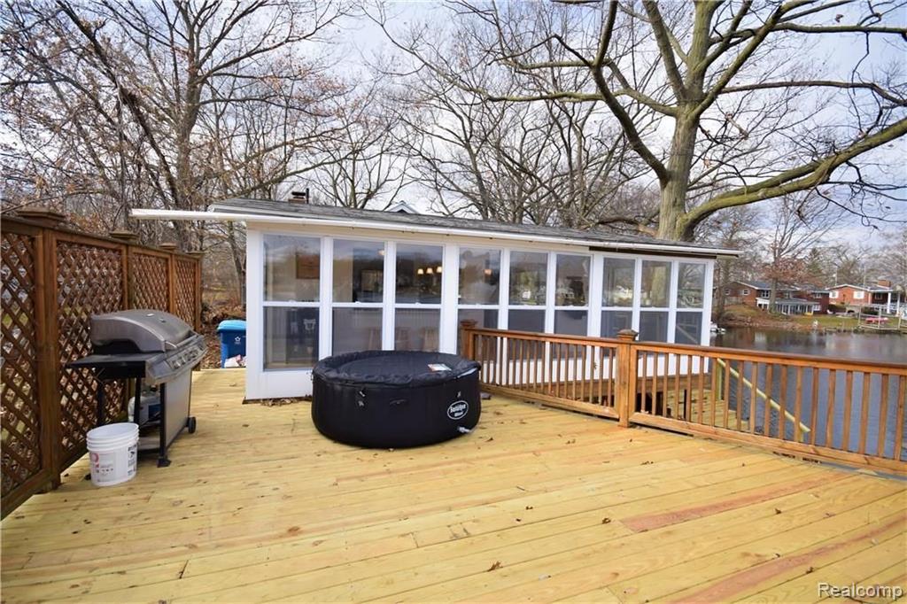 16265 South Seymour Road Linden, MI 48451 - Photo 21 of 25 Gallery Image 21