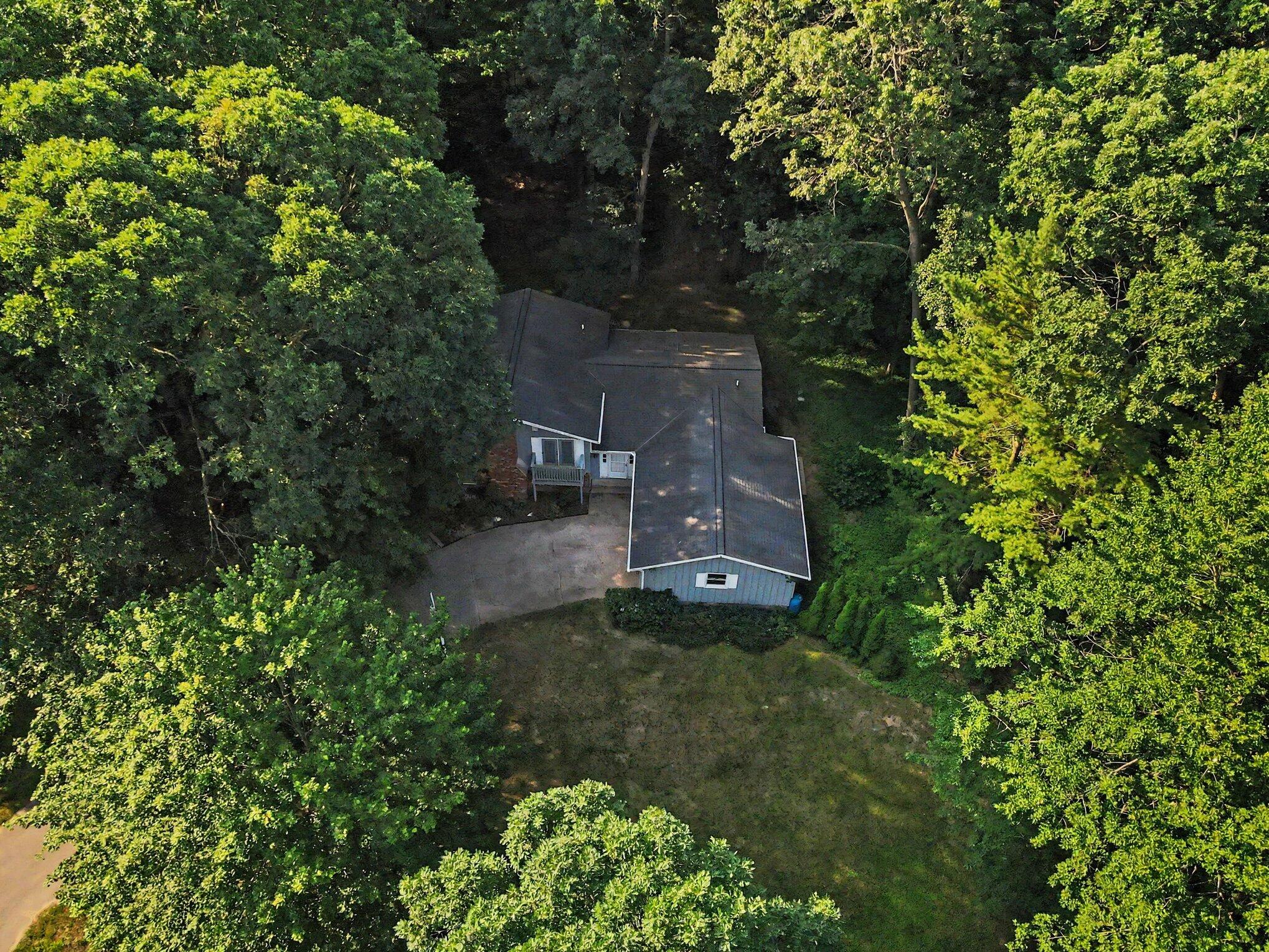 18796 North Fruitport Road Spring Lake, MI 49456 - Photo 31 of 39 027_file_2688