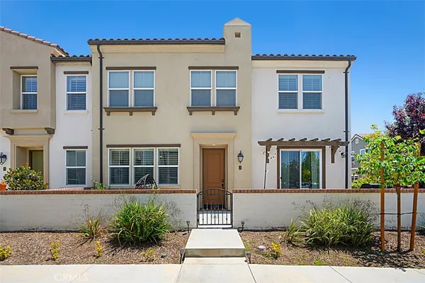 $3,200 | 3305 Midsummer Privado, Ontario, CA 91761