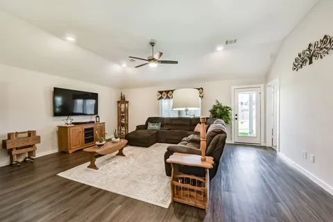 $285,000 | 22107 Juniper Crossing Drive, New Caney, TX 77357