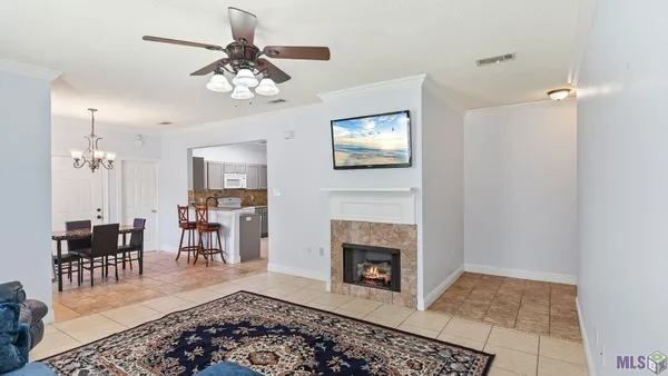 $1,700 | 4464 Highland Road, Unit 503, Baton Rouge, LA 70808