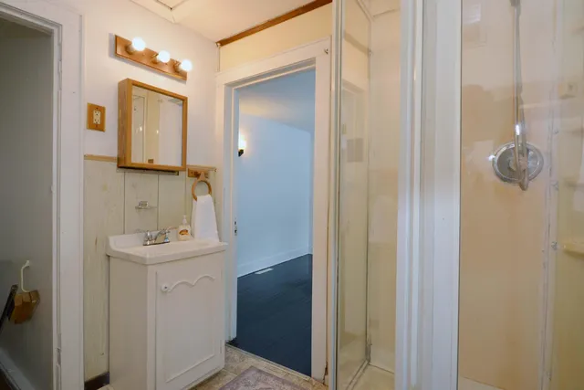 $115,000 | 208 Prospect Street, Decatur, MI 49045