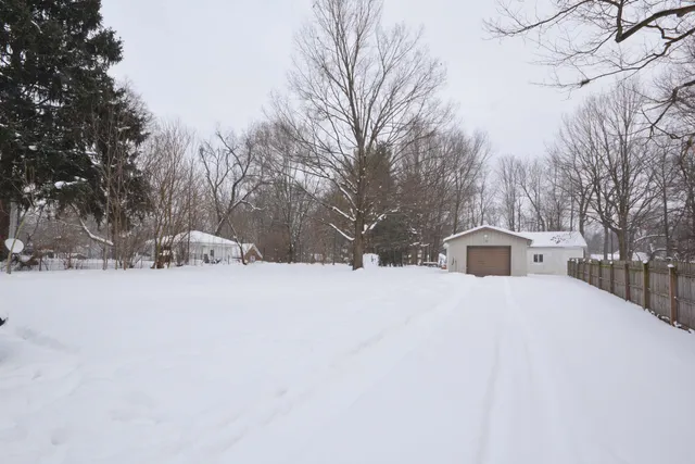 $115,000 | 208 Prospect Street, Decatur, MI 49045