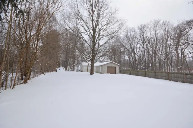 $115,000 | 208 Prospect Street, Decatur, MI 49045