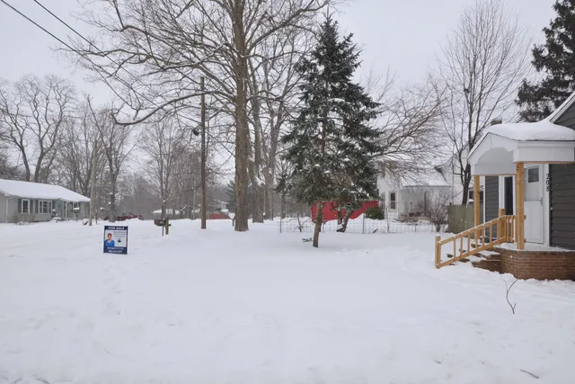 $115,000 | 208 Prospect Street, Decatur, MI 49045