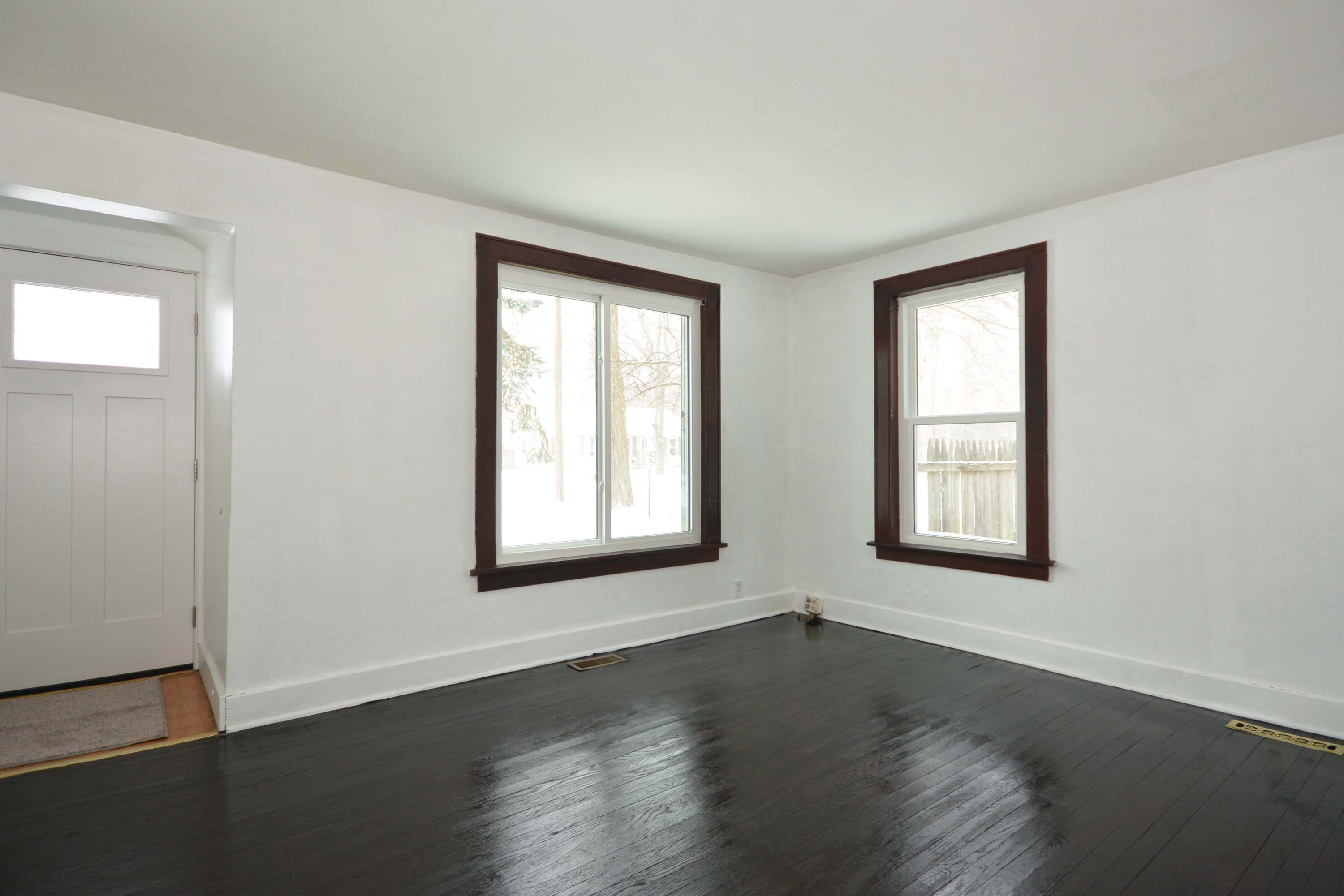 208 Prospect Street Decatur, MI 49045 - Photo 3 of 27 208Prospect_07