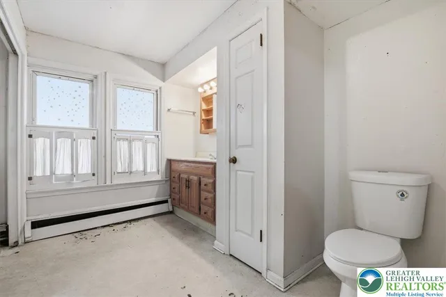 $189,000 | 507 Thomas Street, Stroudsburg, PA 18360