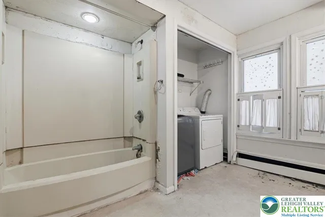 $189,000 | 507 Thomas Street, Stroudsburg, PA 18360