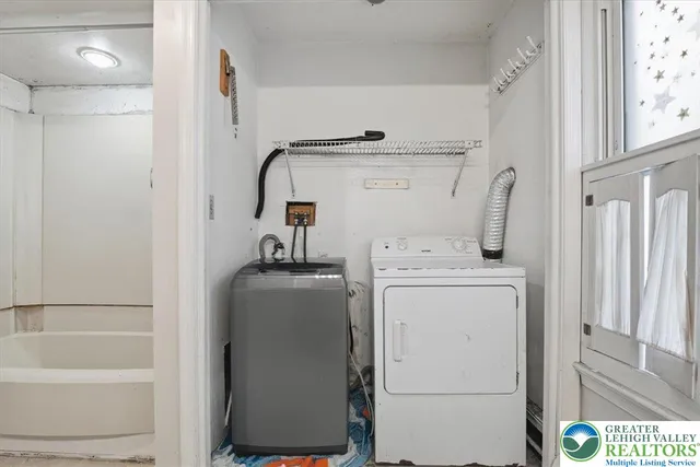 $189,000 | 507 Thomas Street, Stroudsburg, PA 18360