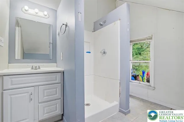 $189,000 | 507 Thomas Street, Stroudsburg, PA 18360