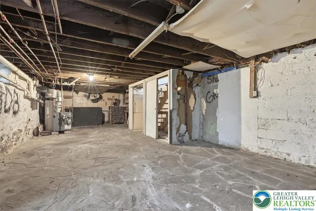 $189,000 | 507 Thomas Street, Stroudsburg, PA 18360