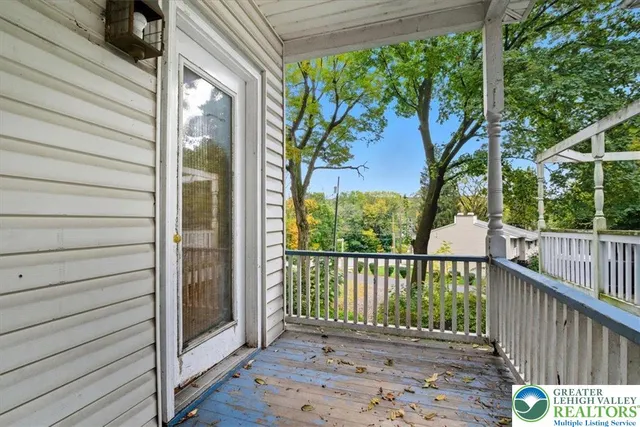 $189,000 | 507 Thomas Street, Stroudsburg, PA 18360