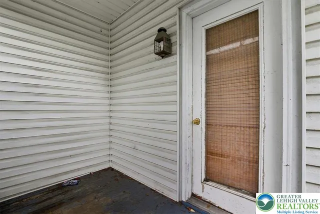 $189,000 | 507 Thomas Street, Stroudsburg, PA 18360