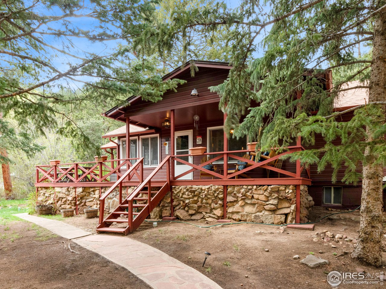 390 Riverside Drive Lyons, CO 80540 - Photo 11 of 21 Cabin facing South
