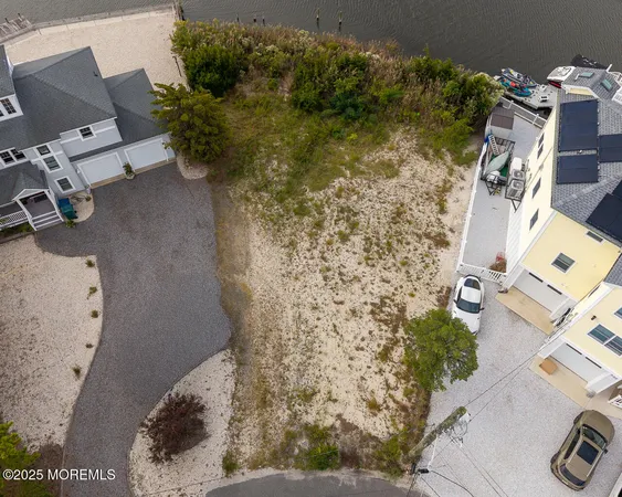 $425,000 | 733 Twin Lakes Boulevard, Little Egg Harbor, NJ 08087