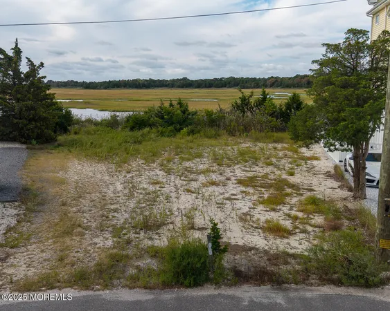 $425,000 | 733 Twin Lakes Boulevard, Little Egg Harbor, NJ 08087