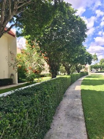 $3,000 | 1714 Consulate Place, Unit 101, West Palm Beach, FL 33401