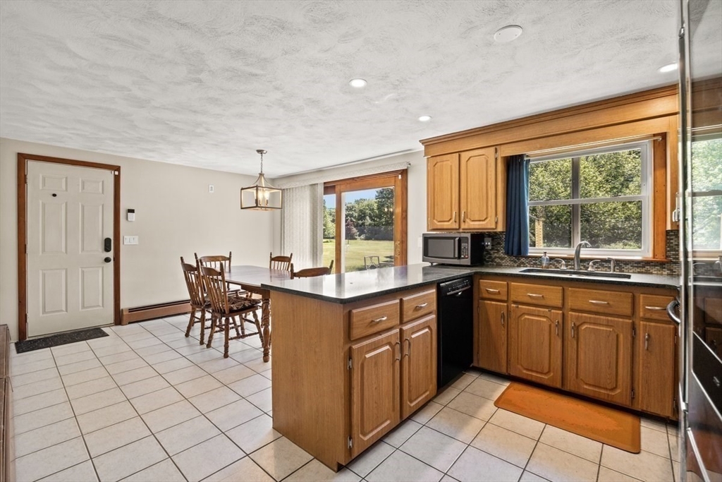 110 Bushee Road Swansea, MA 02777 - Photo 7 of 28