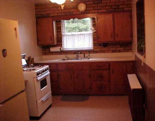 177 Baldwin Road Carnegie, PA 15106 - Photo 3 of 8 Gallery Image 3