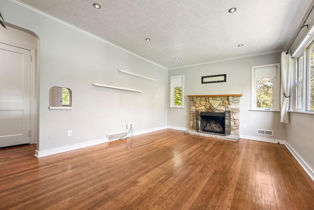 3237 Apache Road Pittsburgh, PA 15241 - Photo 5 of 33