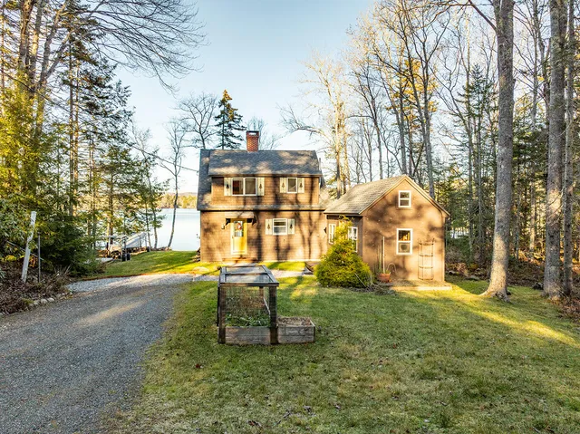 $785,000 | 84 Annis Lane, Hope, ME 04847