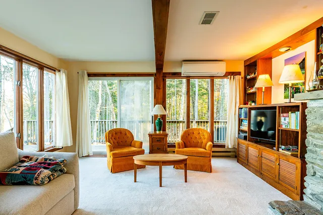 $785,000 | 84 Annis Lane, Hope, ME 04847