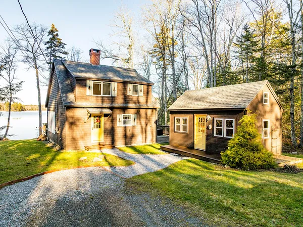 $785,000 | 84 Annis Lane, Hope, ME 04847