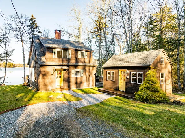 $785,000 | 84 Annis Lane, Hope, ME 04847