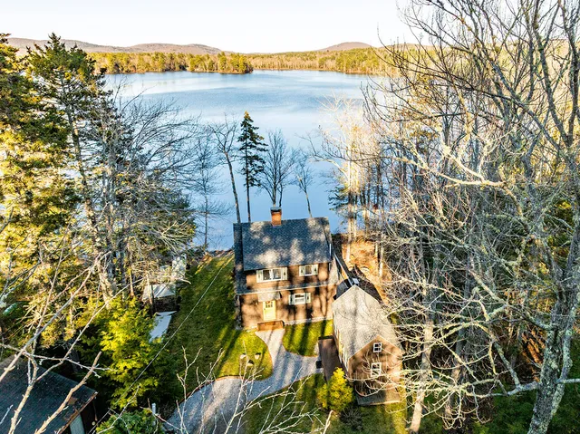 $785,000 | 84 Annis Lane, Hope, ME 04847