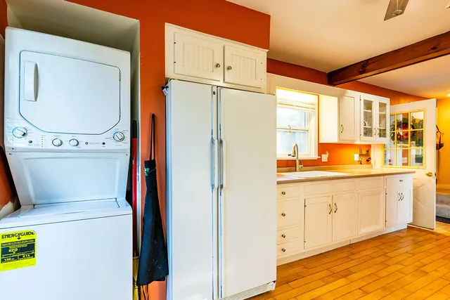 $785,000 | 84 Annis Lane, Hope, ME 04847