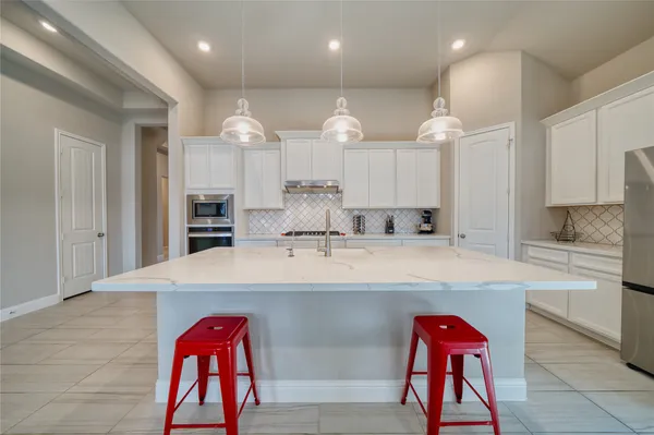 $3,100 | 2232 Clements Shore Lane, La Porte, TX 77571