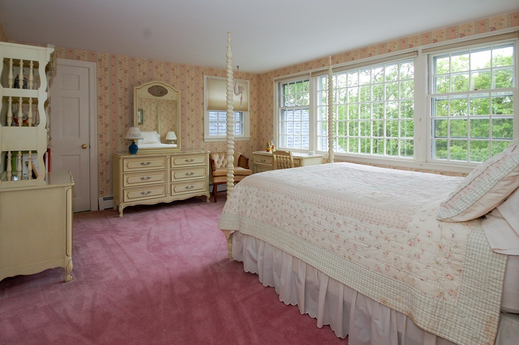 87 Nobscot Road Weston, MA 02493 - Photo 10 of 14 Gallery Image 10