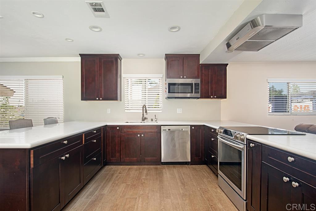 9268 Dunbarton Road Santee, CA 92071 - Photo 12 of 25