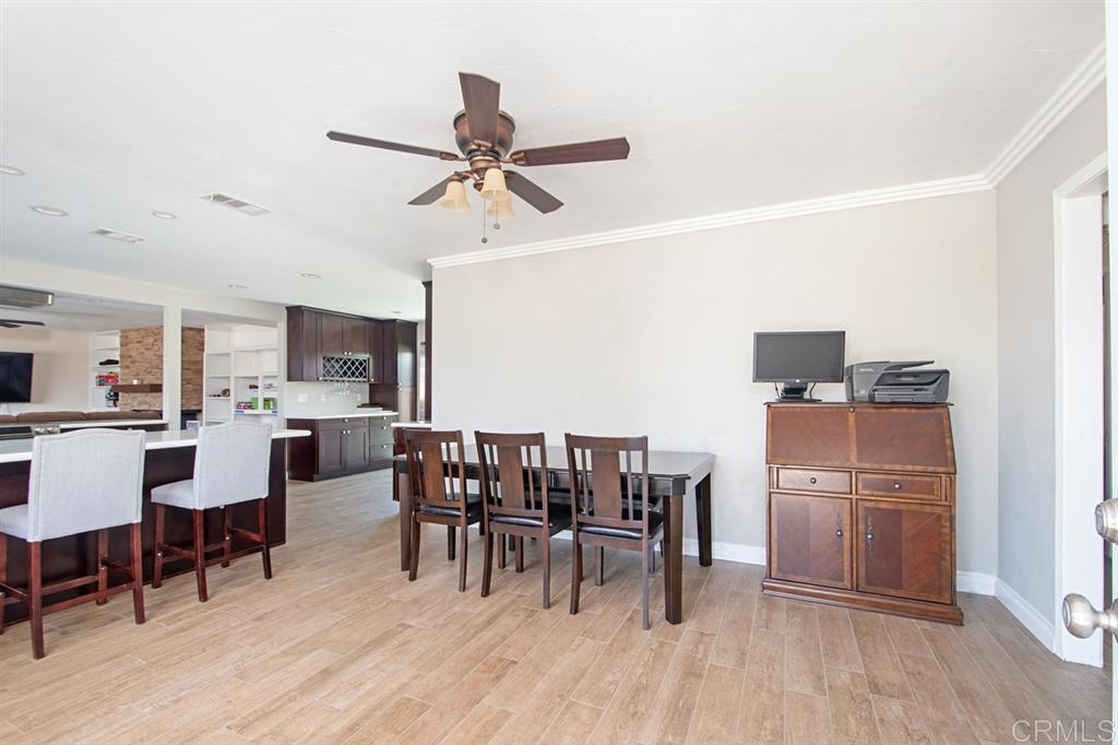 9268 Dunbarton Road Santee, CA 92071 - Photo 6 of 25