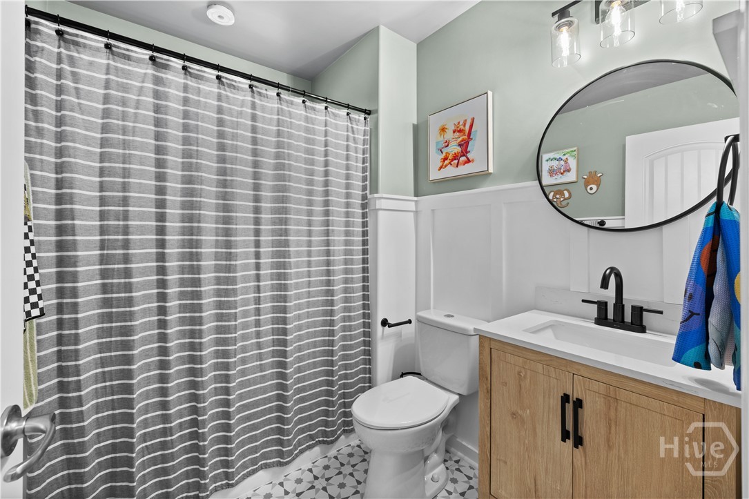 411 Plantation Place Rincon, GA 31326 - Photo 26 of 54 Upstairs guest bath