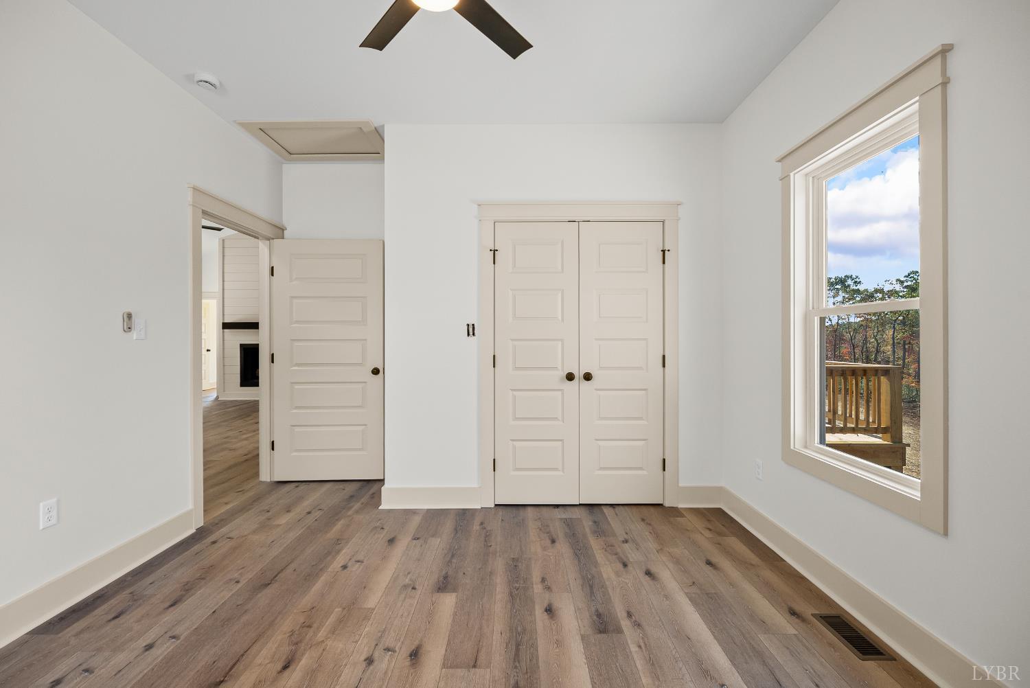 2180 Earley Farm Road Amherst, VA 24521 - Photo 24 of 35 wooden floor in an empty room