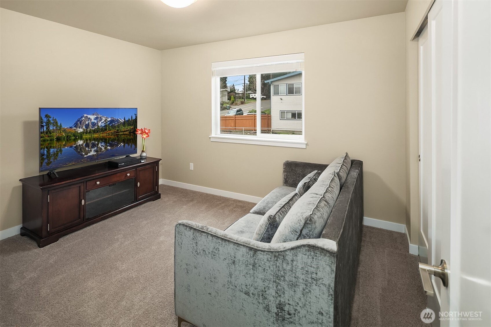 22928 80th Place West Edmonds, WA 98026 - Photo 17 of 29