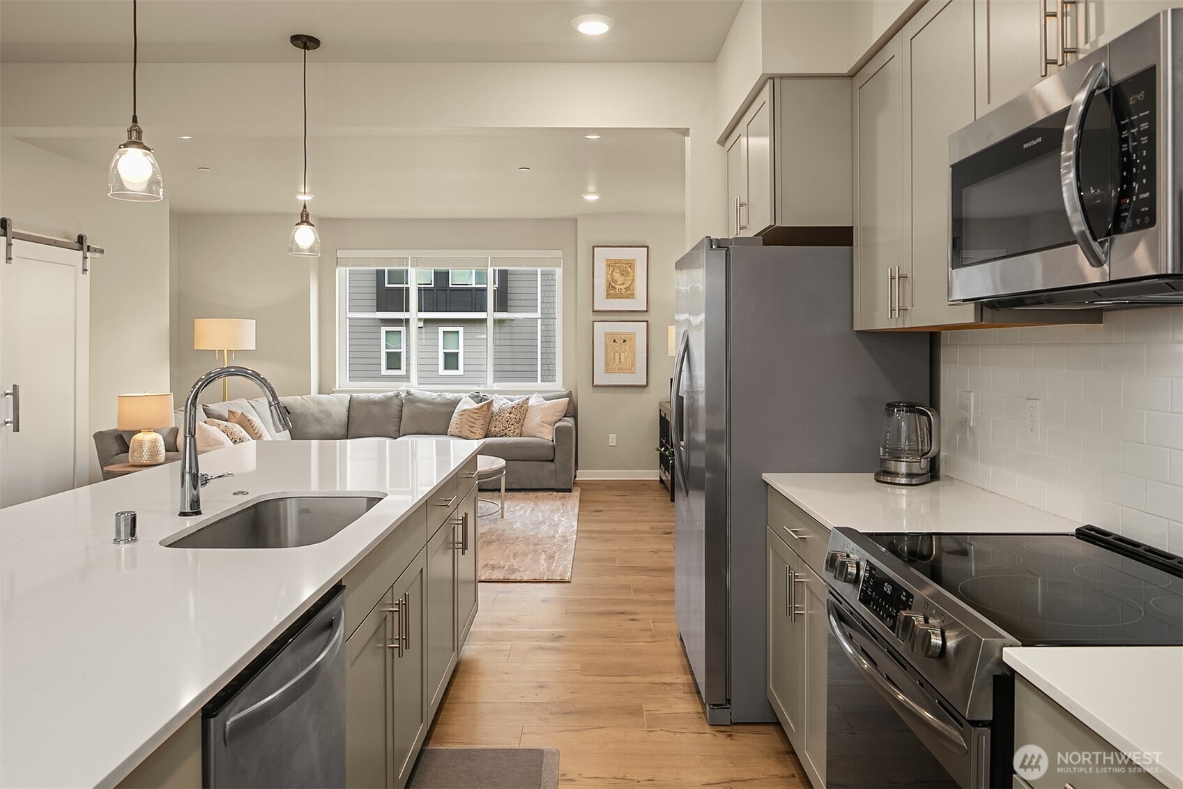 22928 80th Place West Edmonds, WA 98026 - Photo 7 of 29