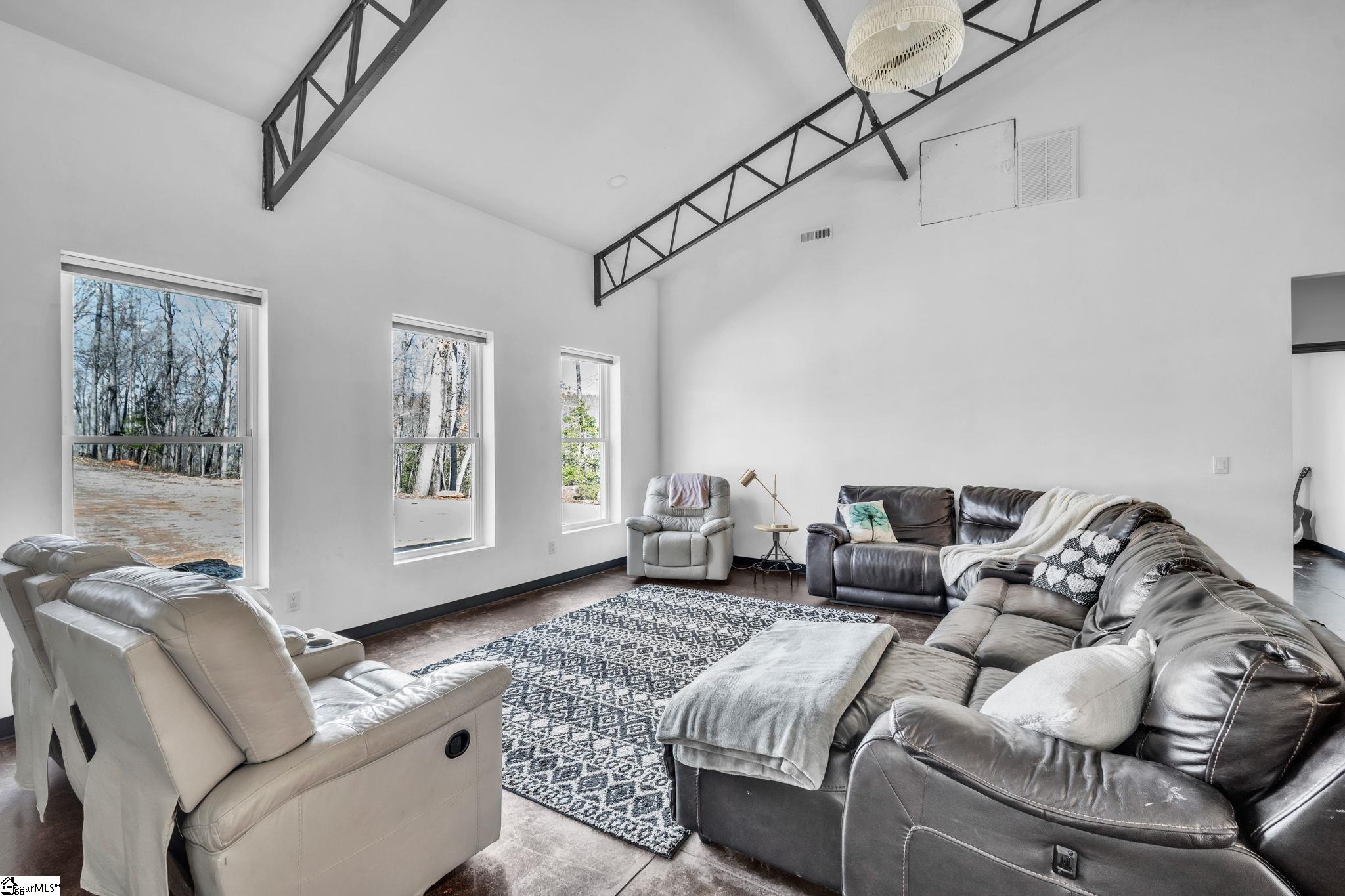 292 Rabbit Road Travelers Rest, SC 29690 - Photo 7 of 34