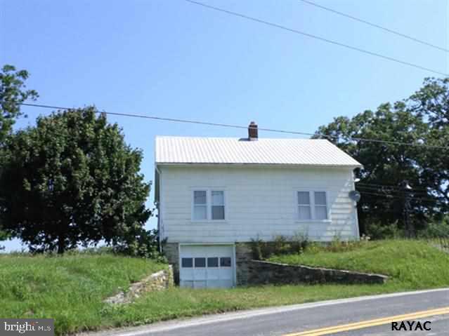 311 Slaybaughtown Road Gardners, PA 17324 - Photo 2 of 19 Gallery Image 2
