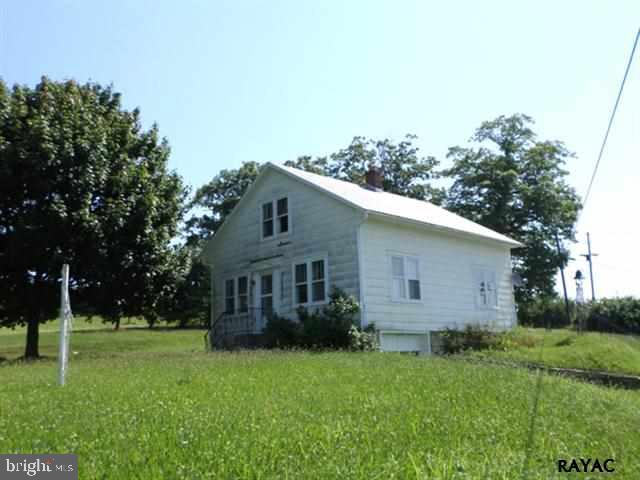 311 Slaybaughtown Road Gardners, PA 17324 - Photo 3 of 19 Gallery Image 3