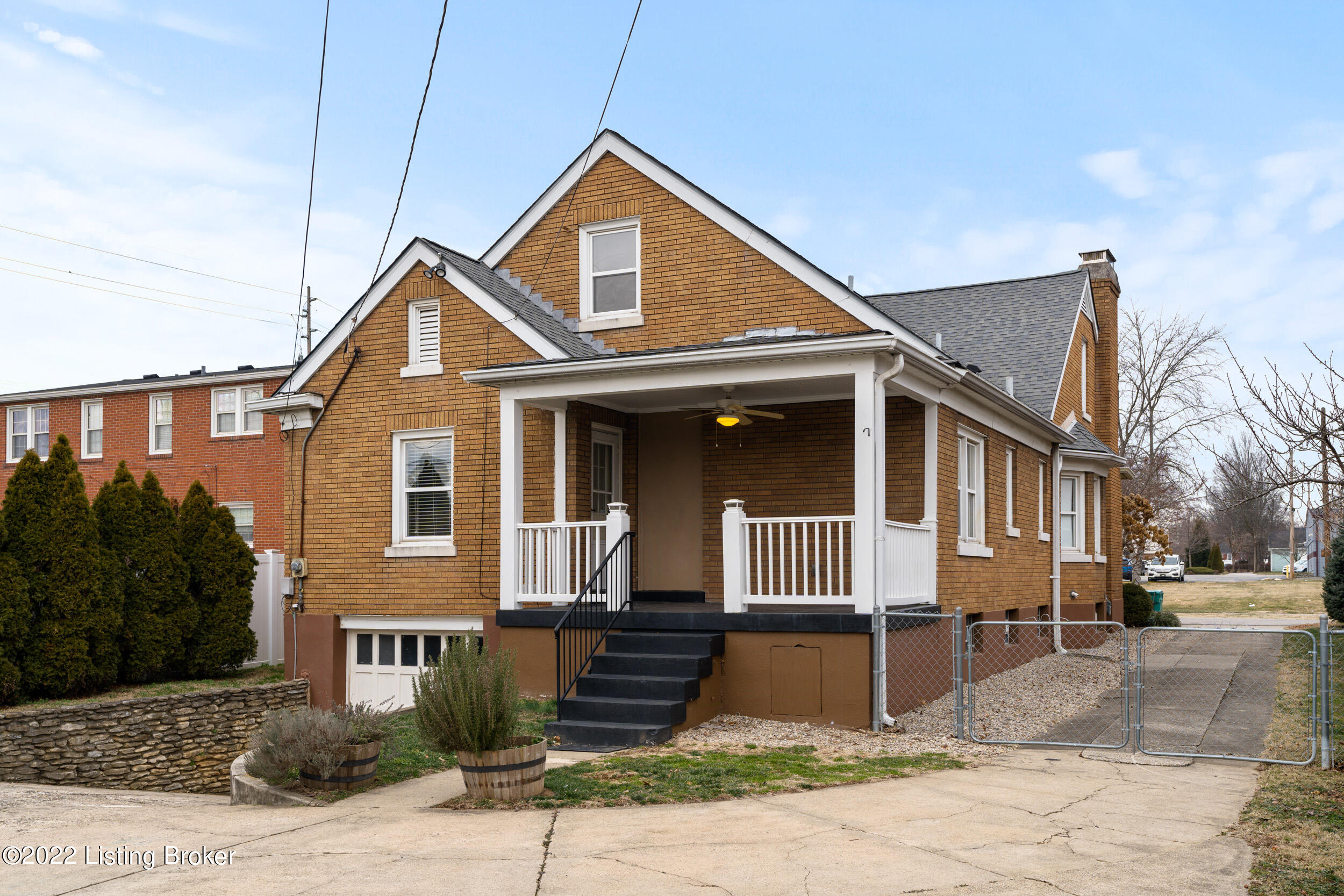 2204 Manchester Road Louisville, KY 40205 - Photo 43 of 46 Back of hom