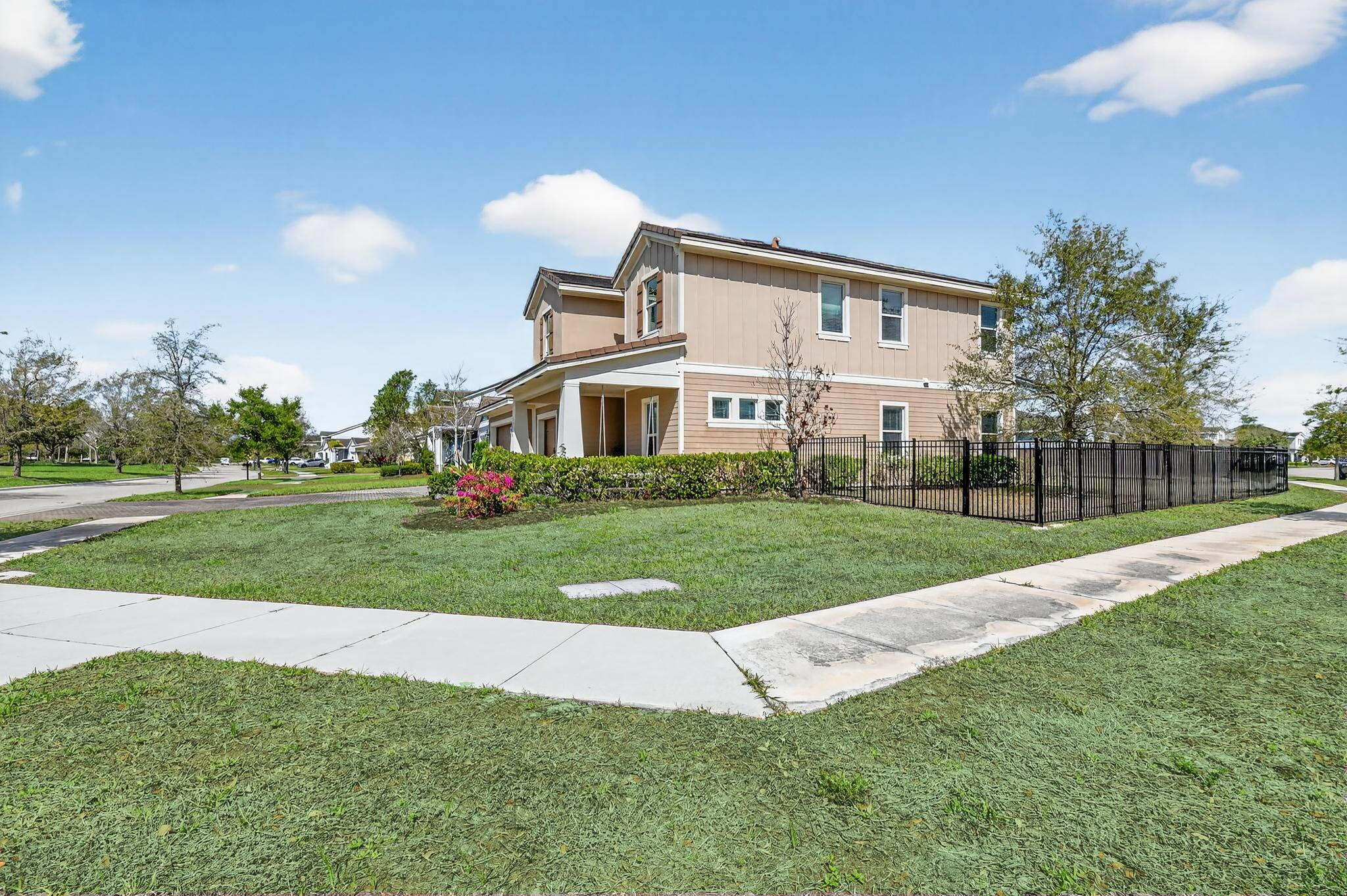19535 Split Rail Run Loxahatchee, FL 33470 - Photo 4 of 72 4-web-or-mls-DSC_7122