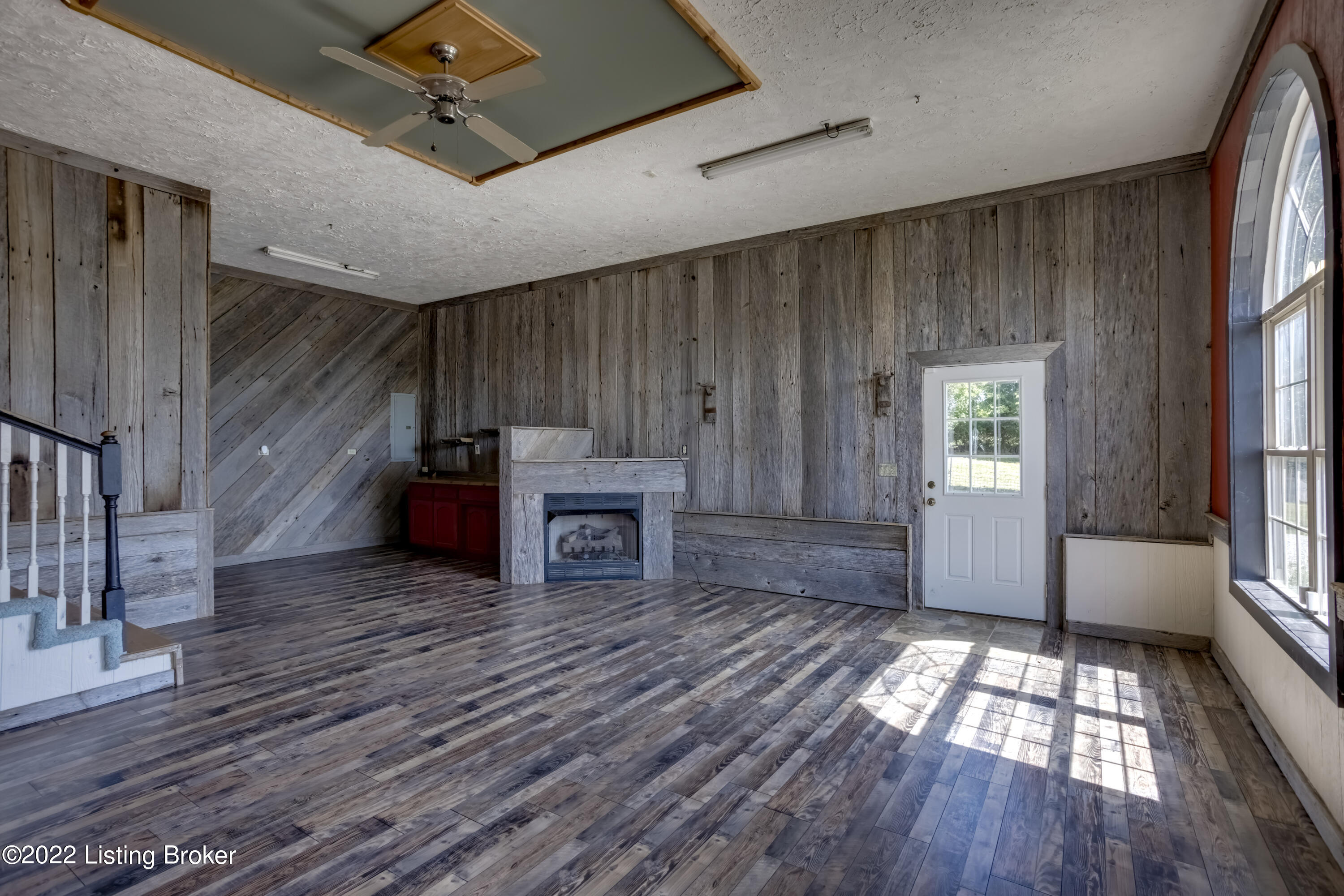 5321 Springfield Road Bardstown, KY 40004 - Photo 28 of 113 20220627-2Y0A9465-A